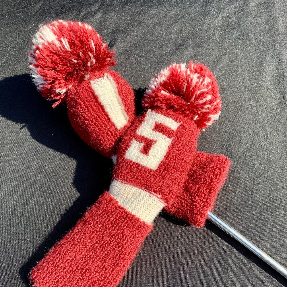Vintage golf head covers ⛳️ (burgundy)